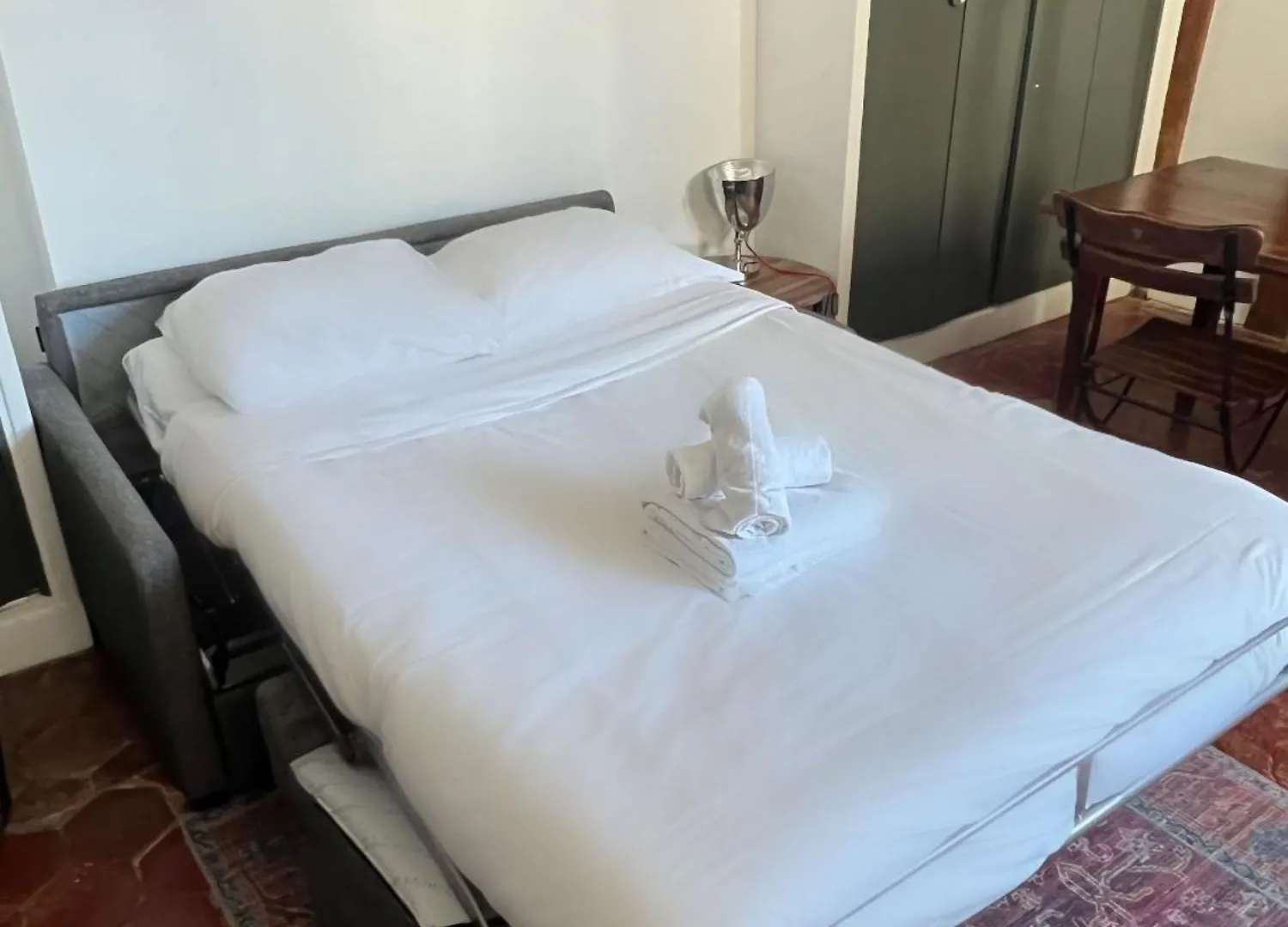Central Paris 1Br Cozy Apartment 0*,  France